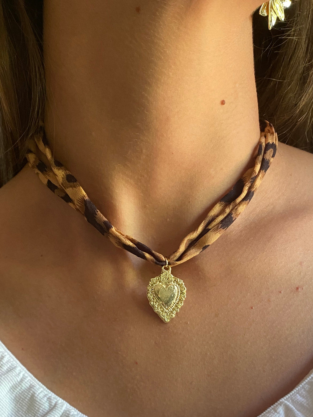 Collar Tela Medalla