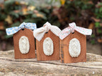 Casita Madera Nativa y Gres