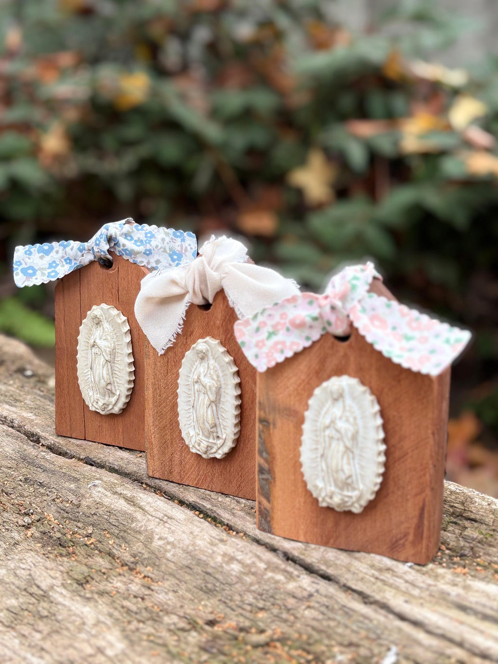 Casita Madera Nativa y Gres