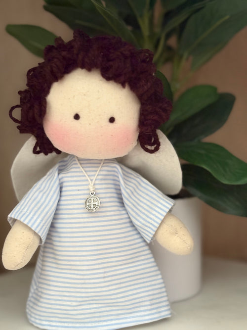 Ángel Pie con Medalla