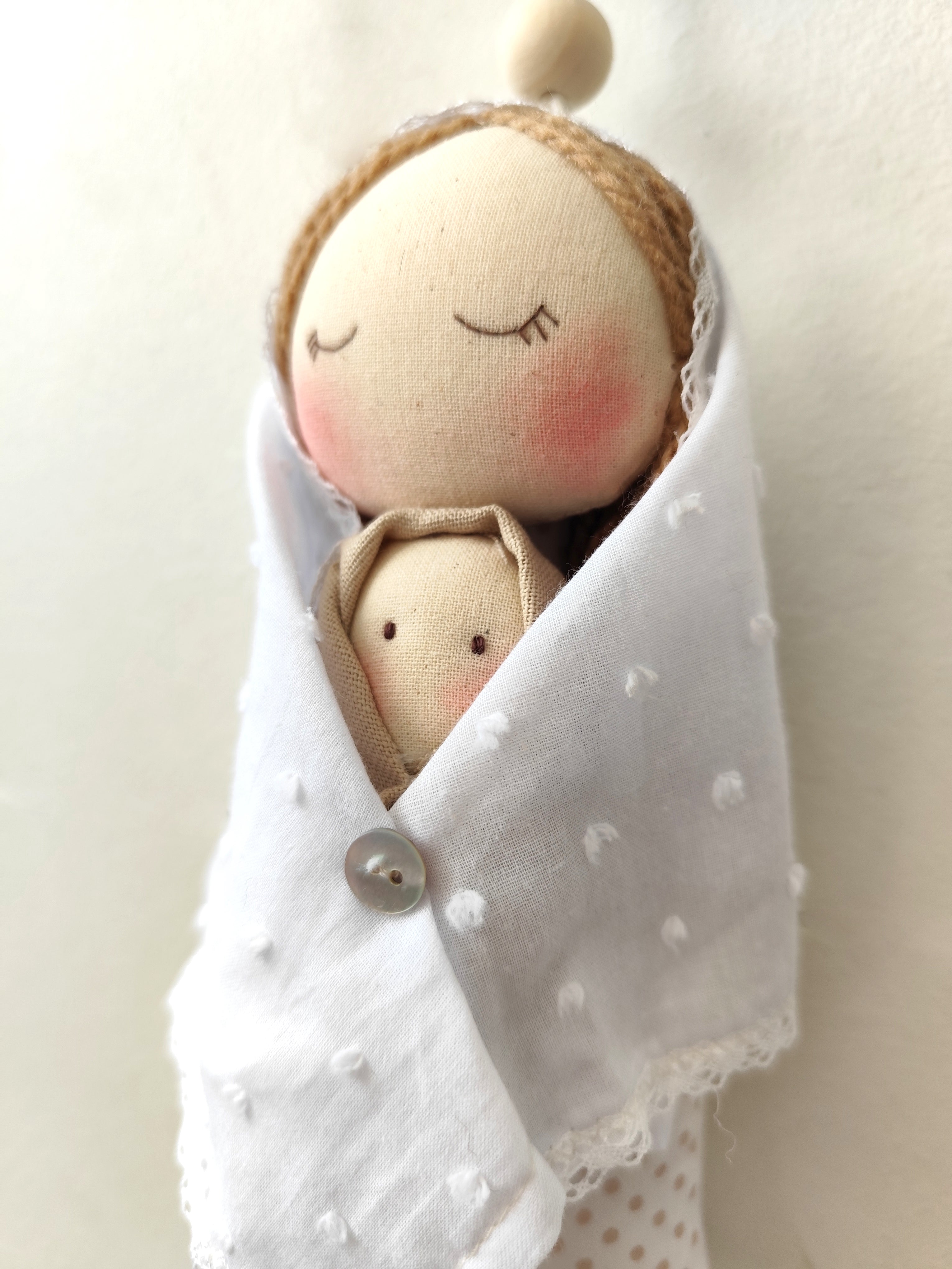 Virgen María Colgar